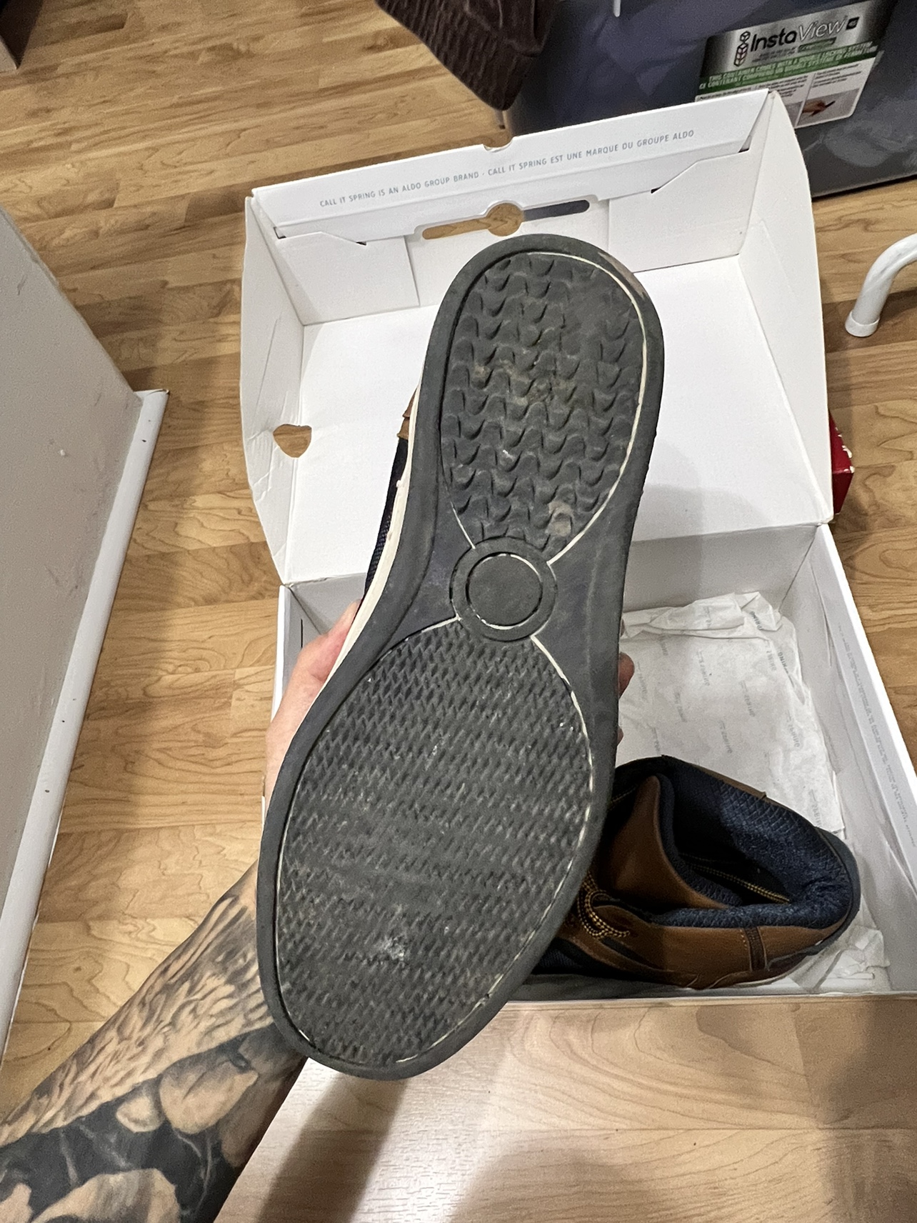 Call it spring sneaker - size 11 image indicator(4)