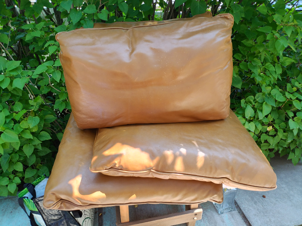 Leather couch cushion set - feather/down fill image indicator(2)