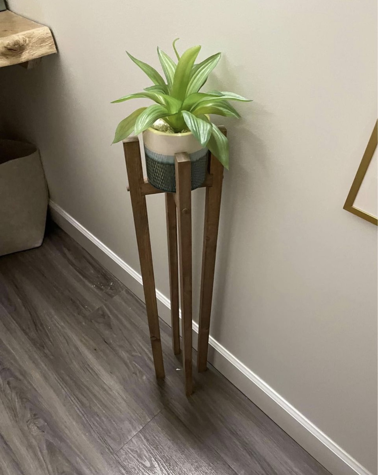 Plant stand