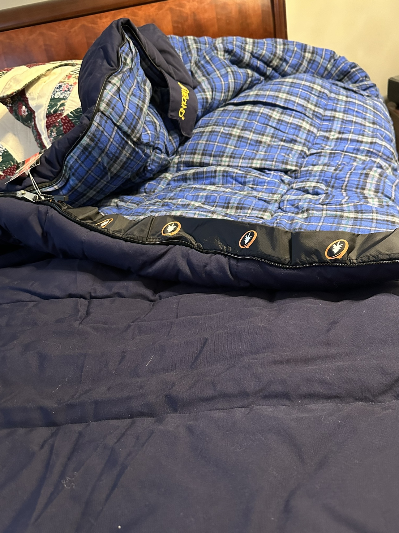 Brand New “Camper 5 “ Sleeping Bag - photo 4