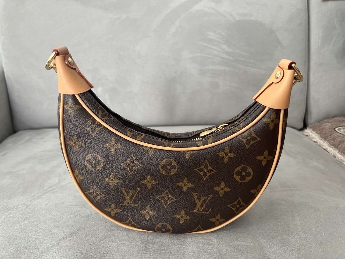 100% Authentic LOUIS VUITTON M81098 Loop Bag image indicator(2)