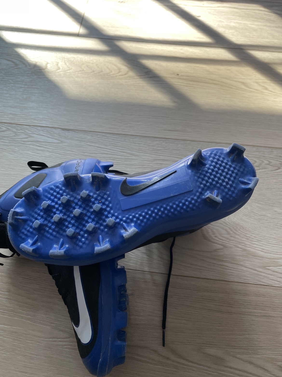 Nike HUARACHE cleats - size 9 image indicator(2)