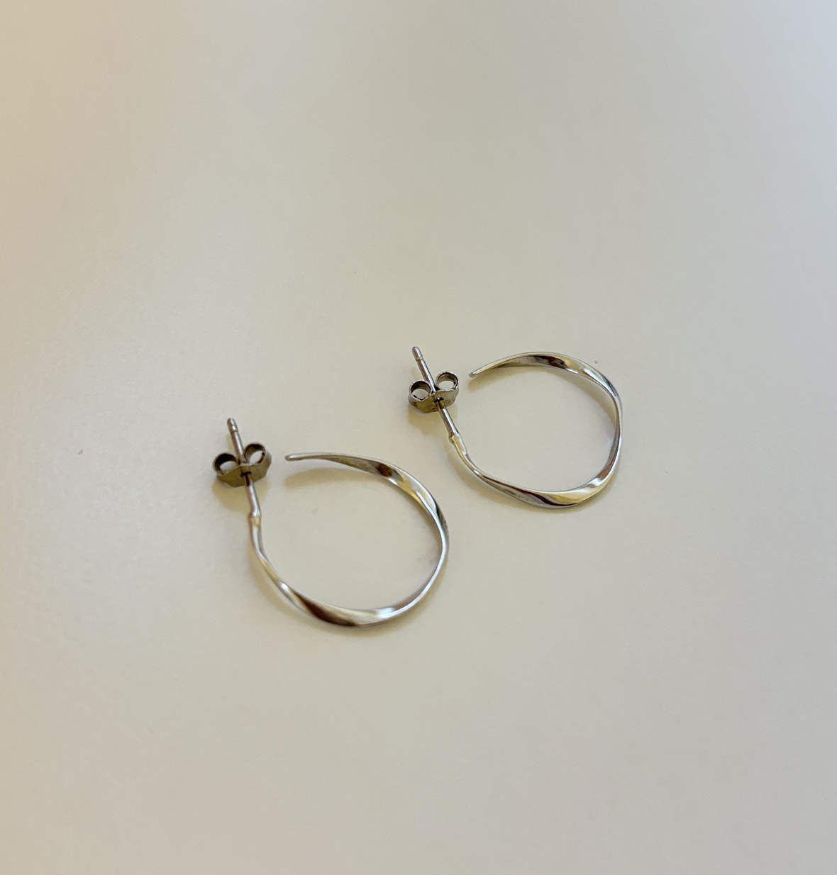 925 Silver Earrings image indicator(3)