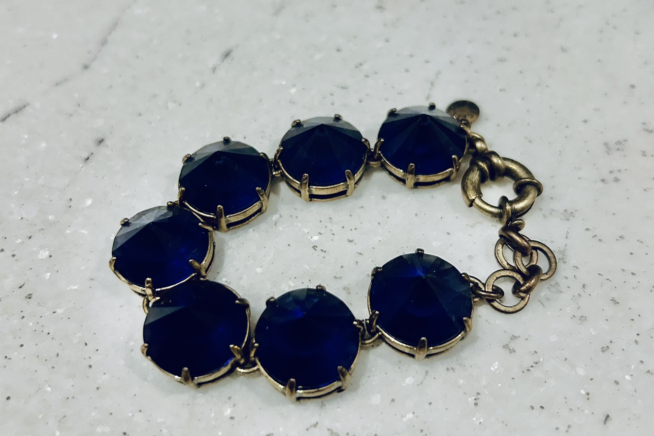 Beautiful blue bracelet image indicator(2)