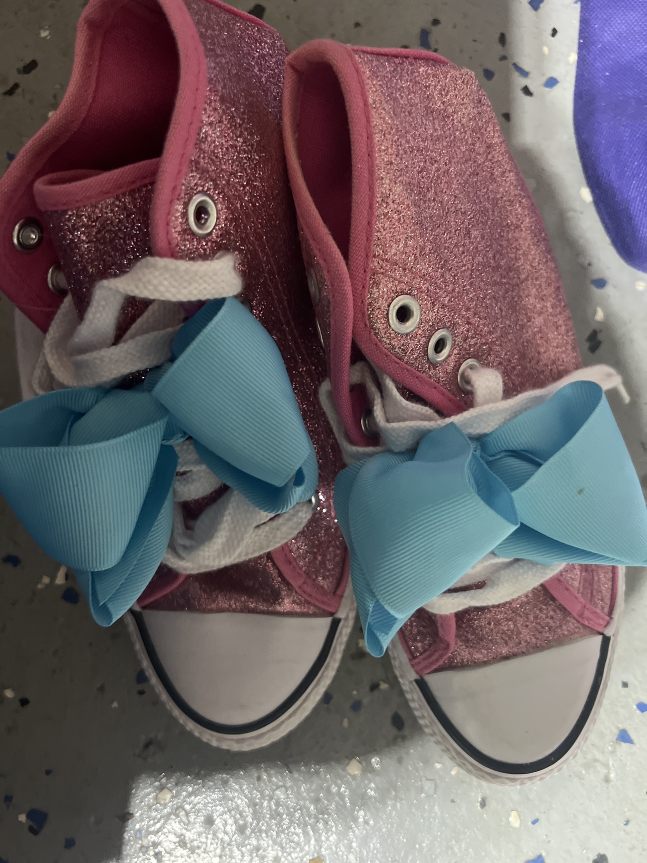 Used girls shoes