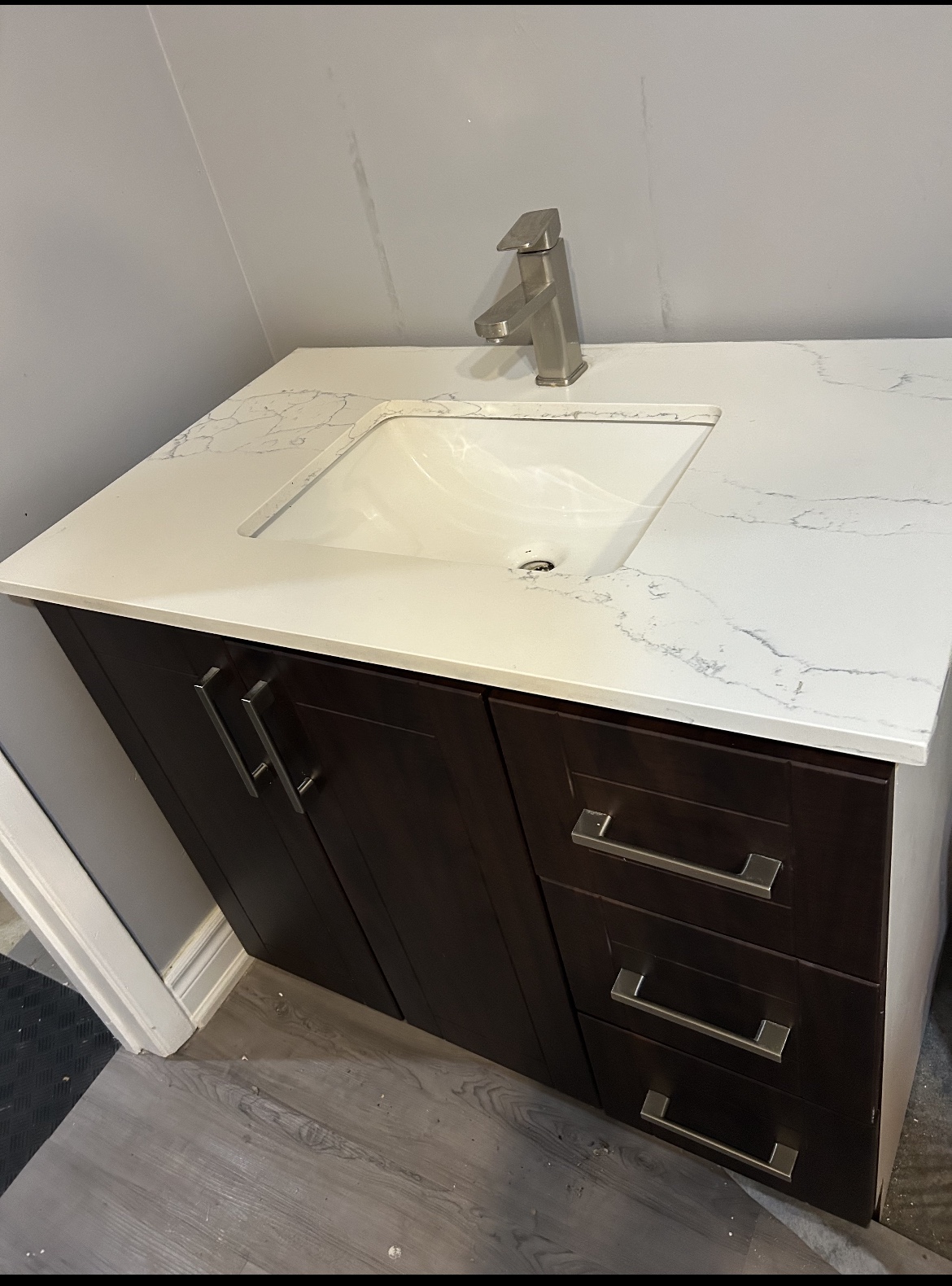 Bathroom vanity