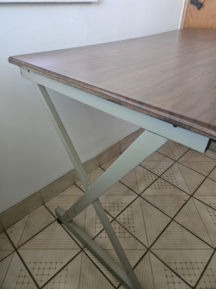 Table - photo 2