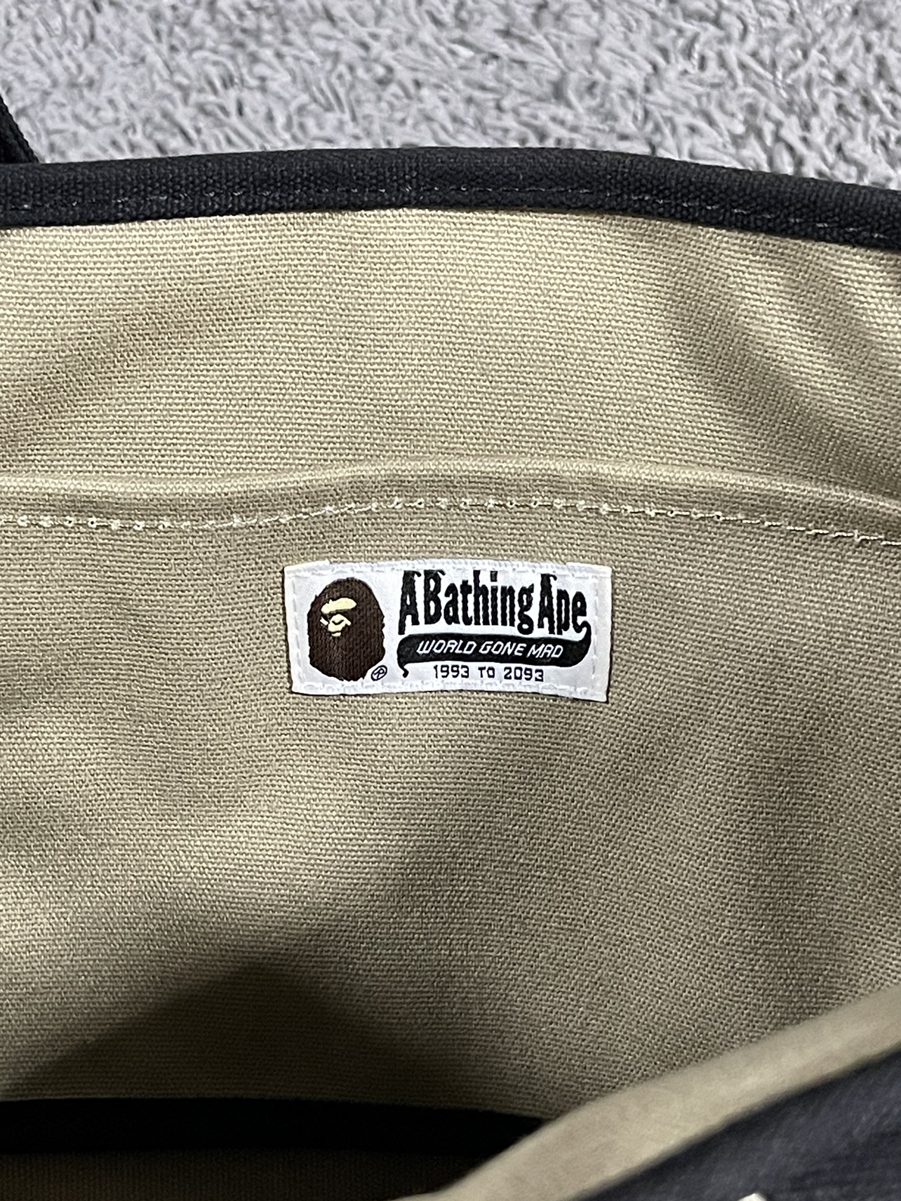 BAPE Half ABC Camo Shark Face Tote Bag Green Ivory image indicator(8)