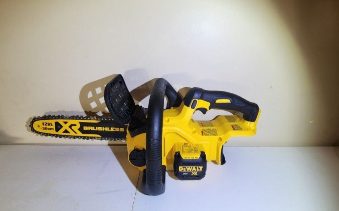 Dewalt 20v chainsaw