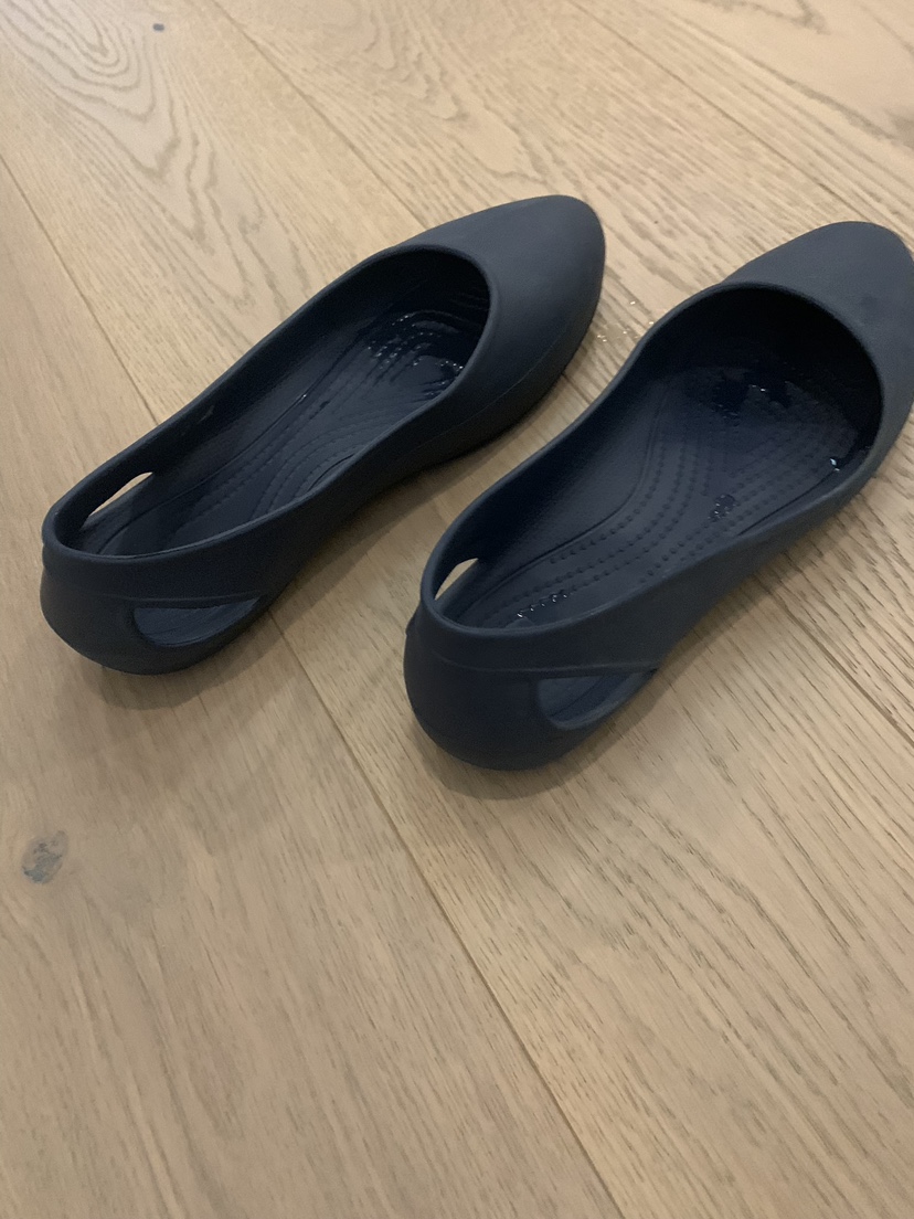 Navy croc flats size 8 - photo 2