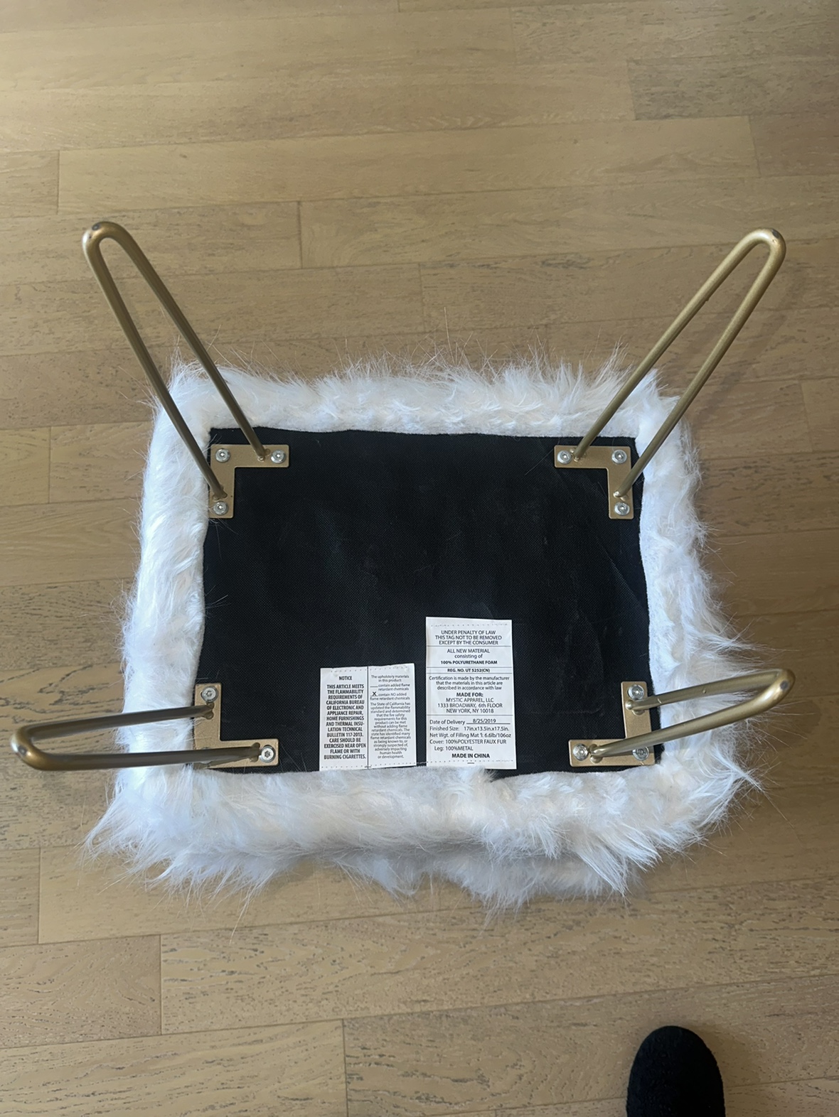 White Fur Ottomans with Gold Legs - photo 4