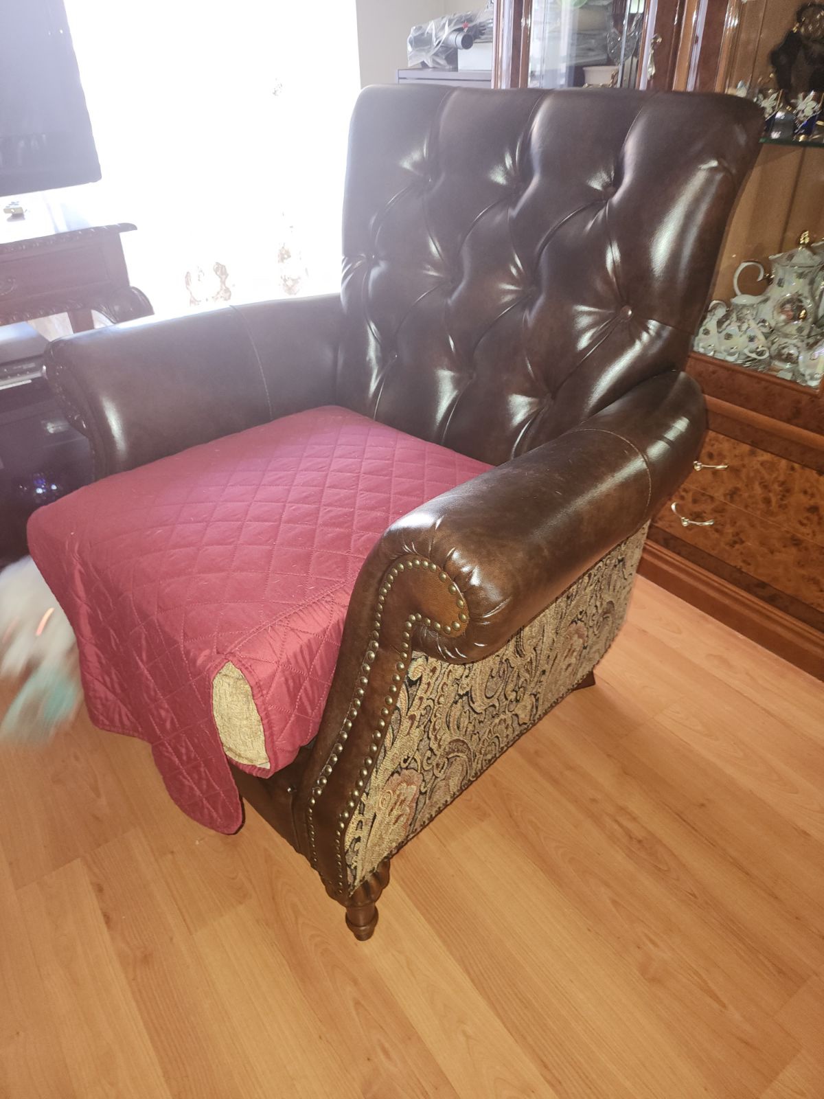 Sofa, Love Seat & Chair for Sale $1500 Or Best Offer - photo 4
