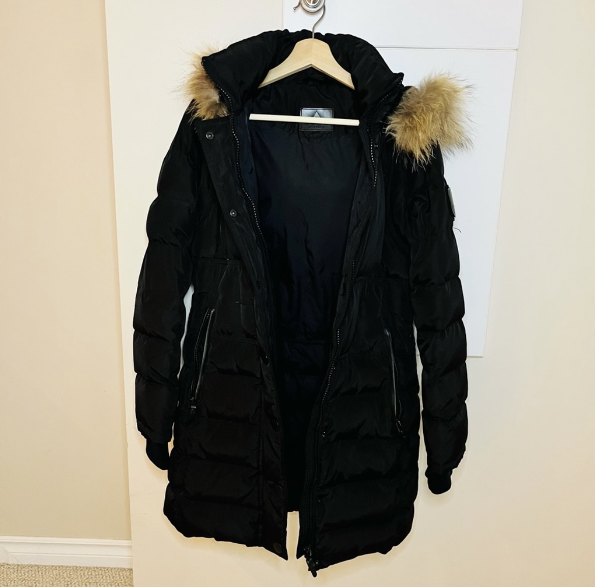 Atelier Noir Winter Jacket image indicator(2)