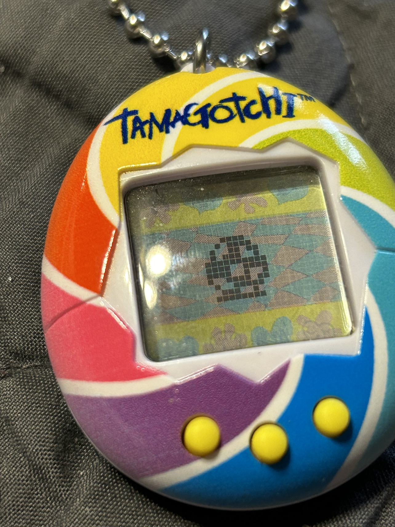 Bandai Tamagotchi Rainbow Candy Swirl Virtual Pet 2017 - Works image indicator(2)