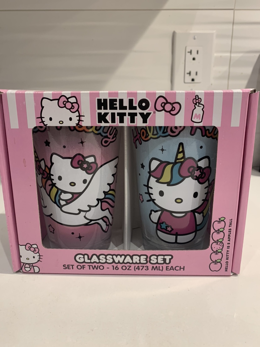 Set of Two Hello Kitty Glassware Set 🩷 thumbnail