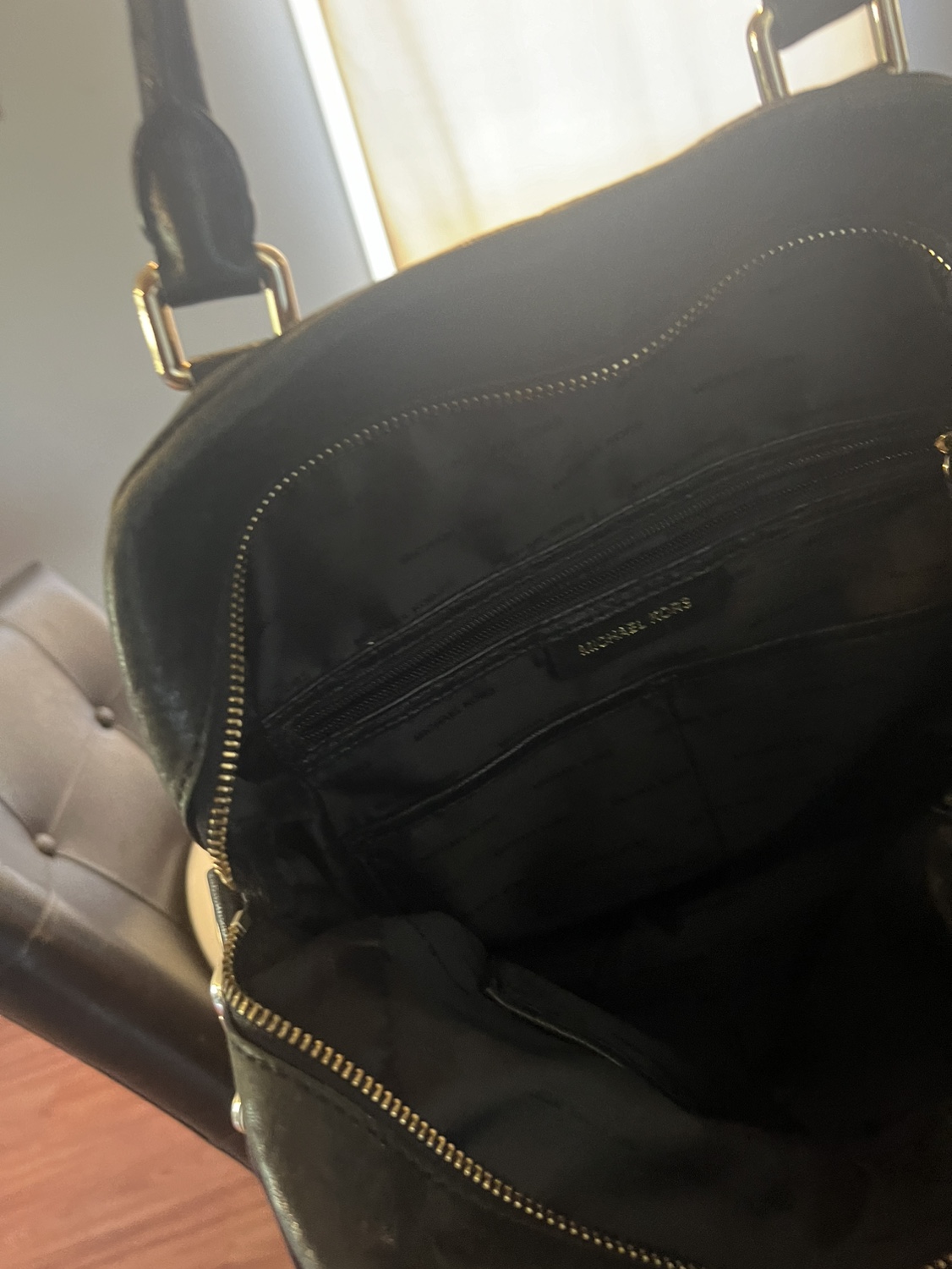 MK hand bag 100%authentic image indicator(4)