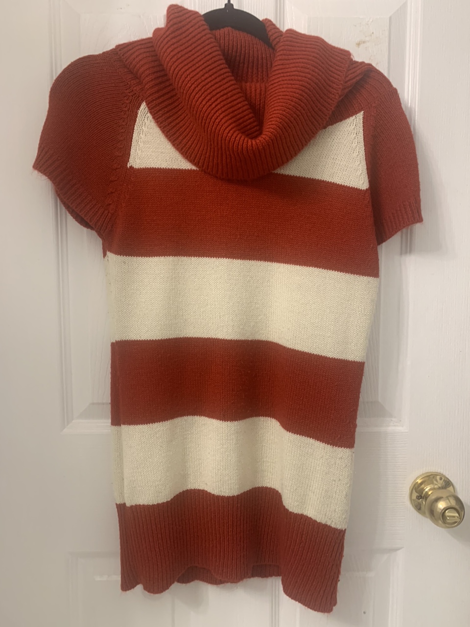 Sweater thumbnail