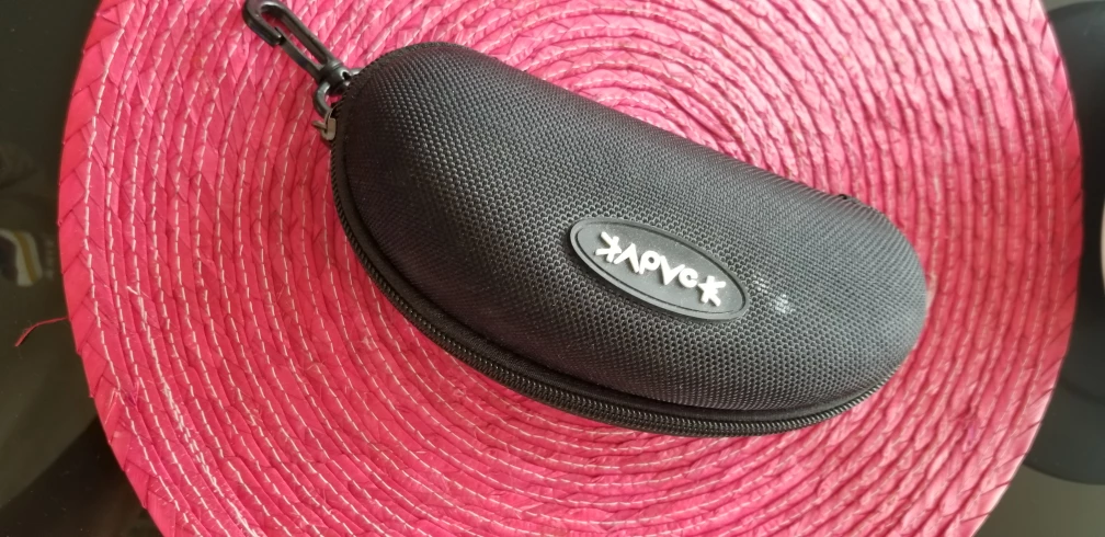 Kapvoe Photochromic Cycling Glasses image indicator(2)