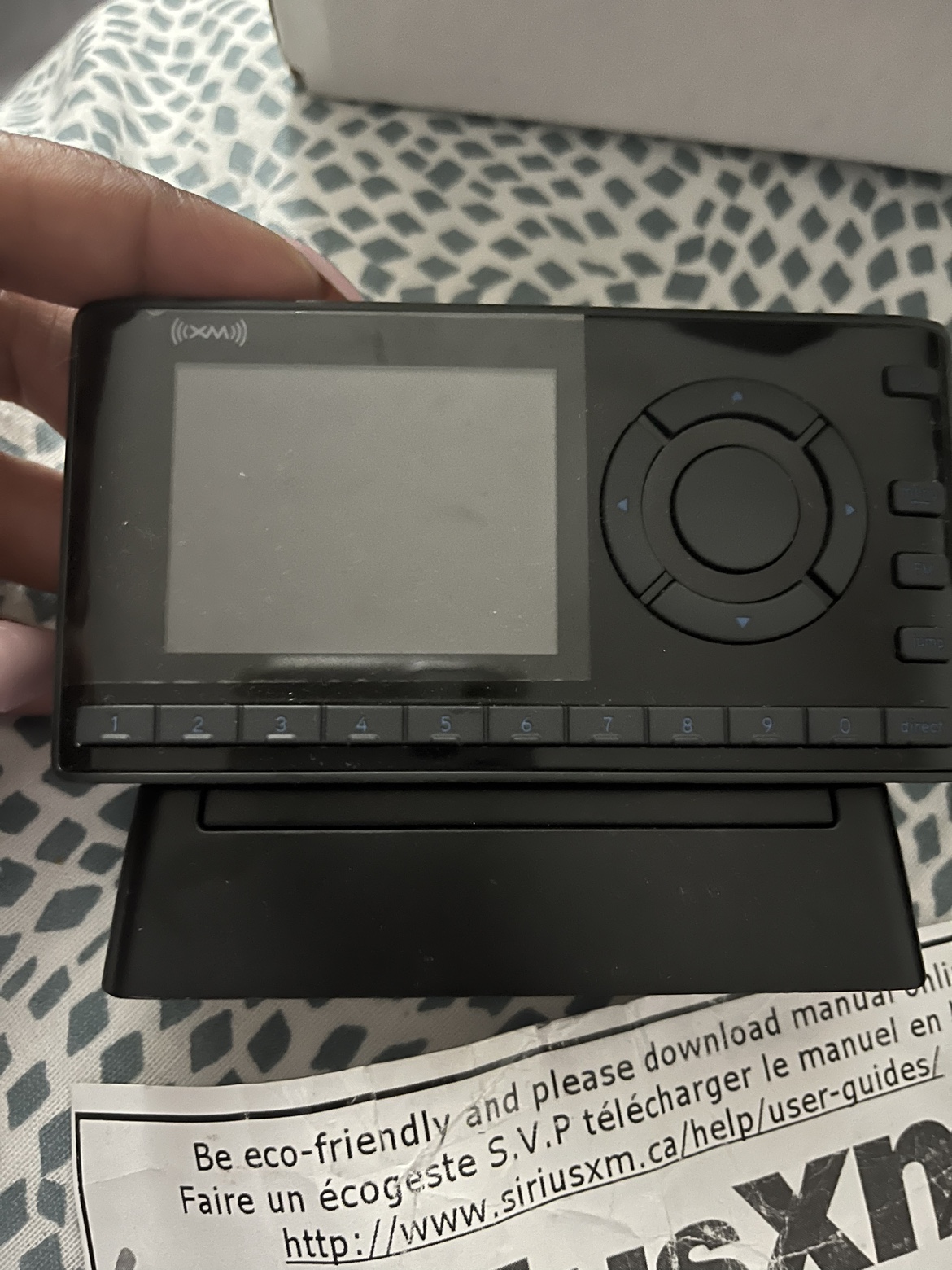 Sirius radio with antenna