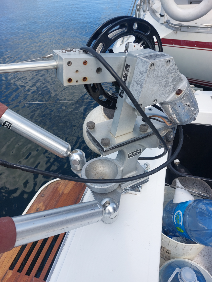 (2) Big Jon Electric Downriggers separate - photo 4