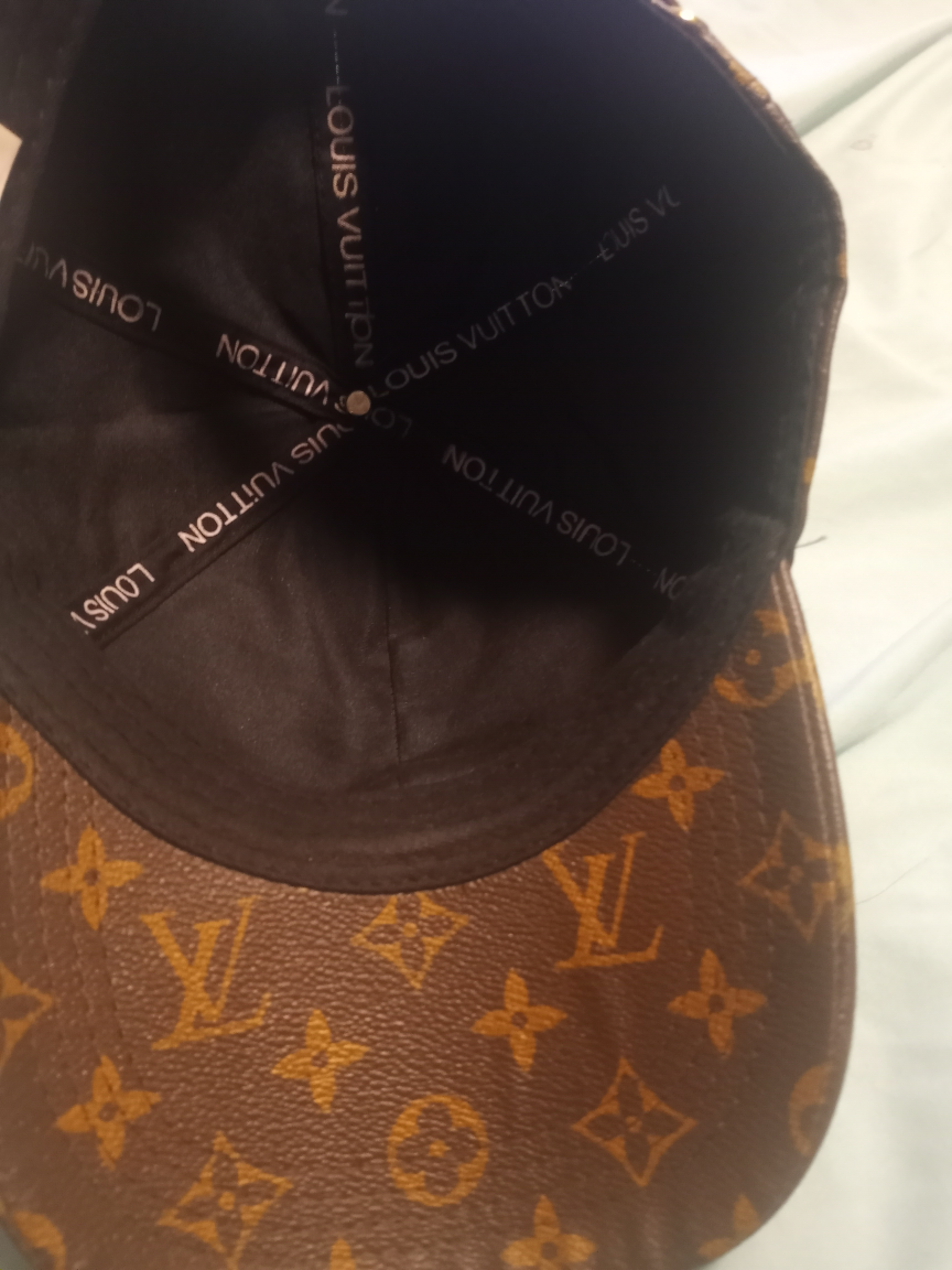 Louis Vuitton cap - photo 5