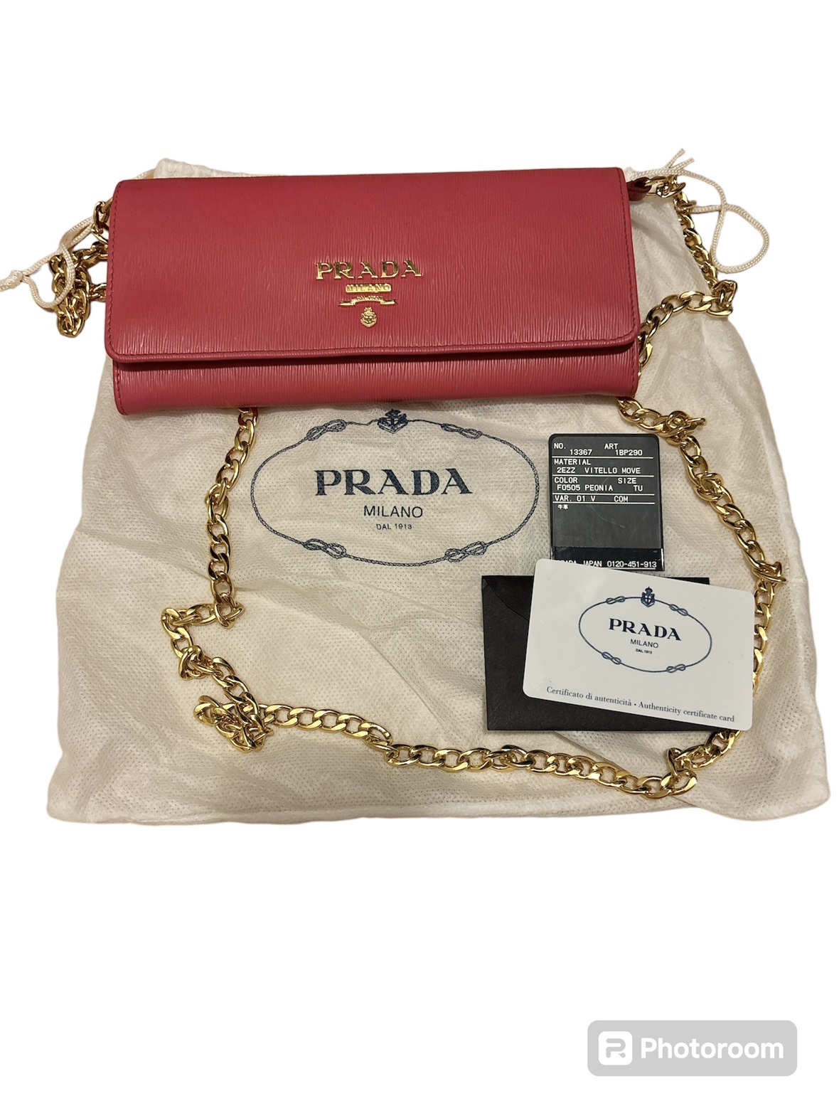 Prada wallet on chain (Authentic) image indicator(8)