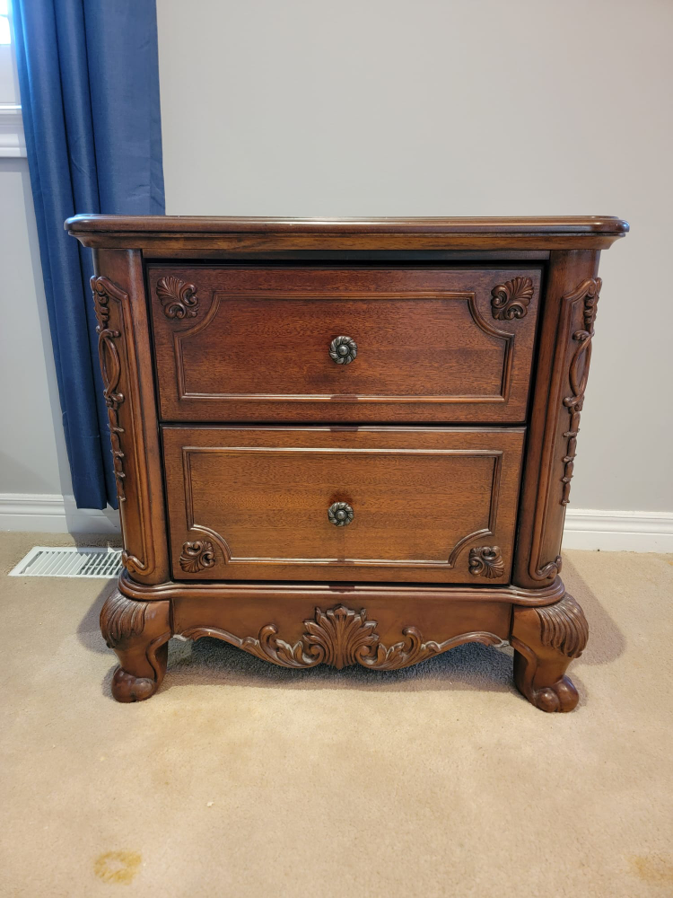 King size Bed room set dresser chester - photo 3