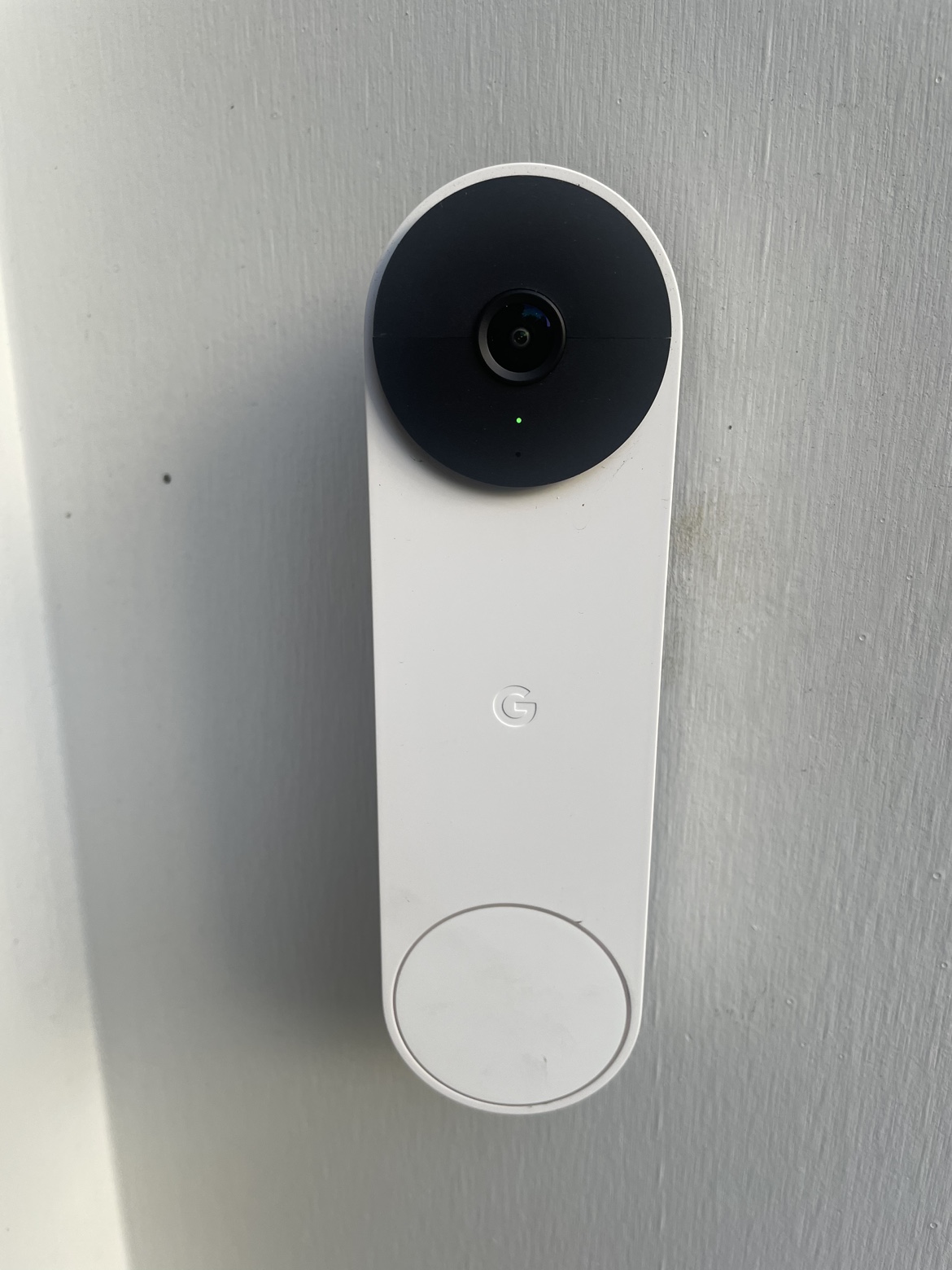 Google Nest Doorbell Camera (Battery or Wired) thumbnail