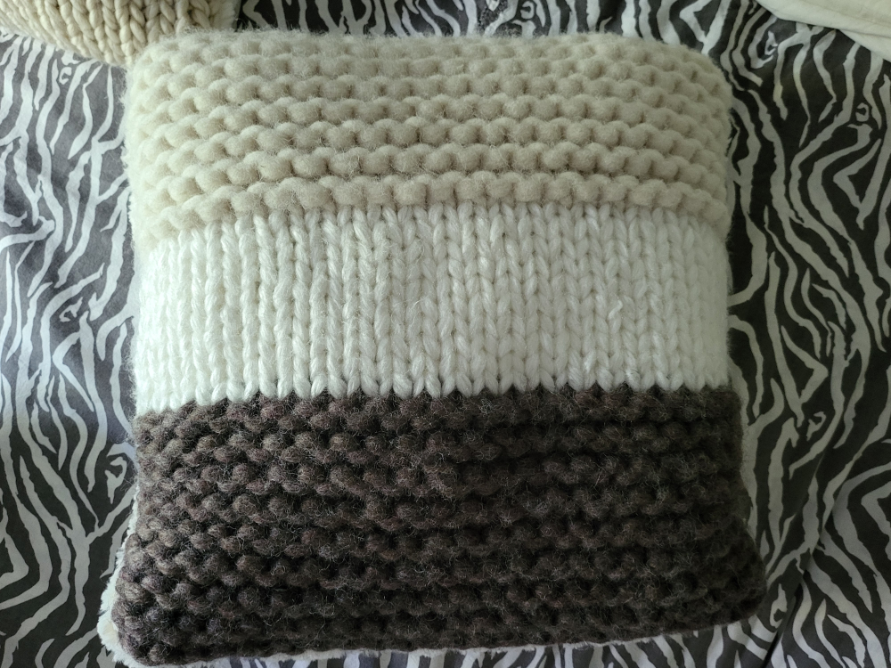 Decorative pillow set of 3 pcs ⚽️ image indicator(4)