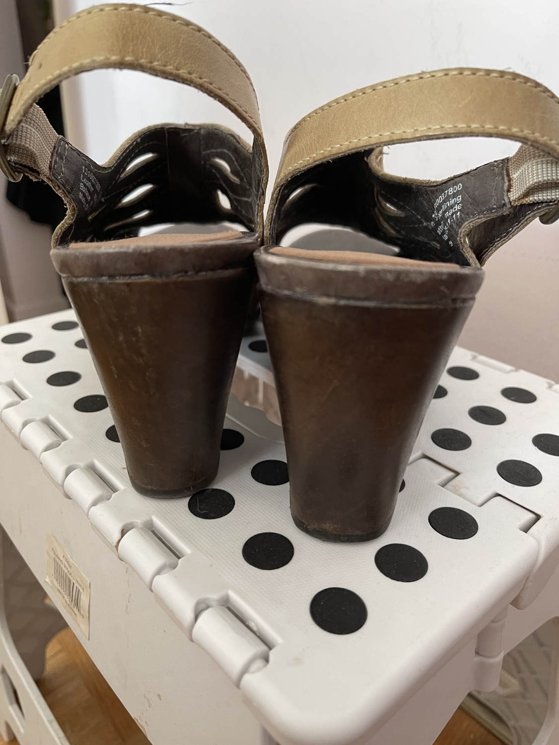 Dansko Rowena Women’s strappy leather sandals in sand dollar tan - photo 3
