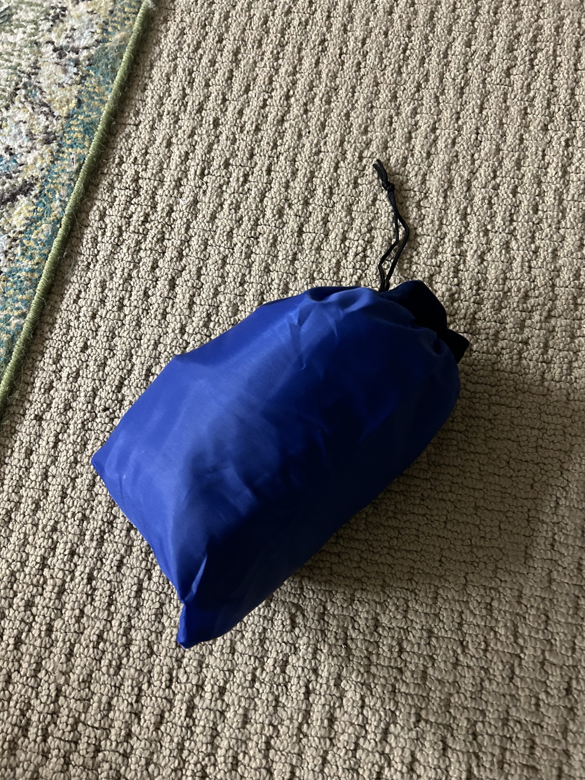 Plane pillow - photo 2