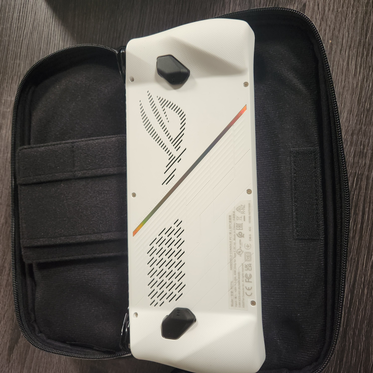 Asus ROG Ally Z1 Extreme w carry case - photo 4
