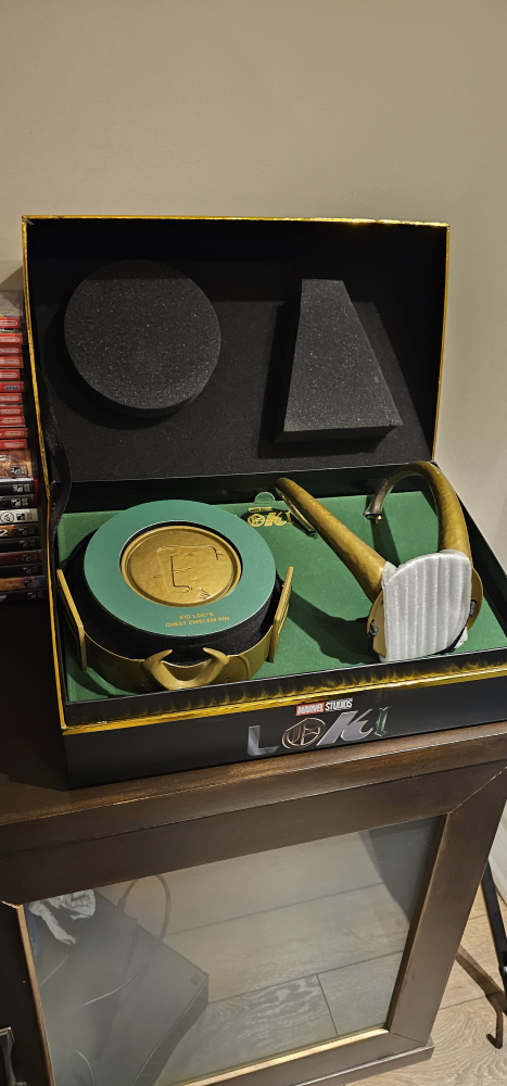 Official Limited Edition Loki Collector's Set thumbnail