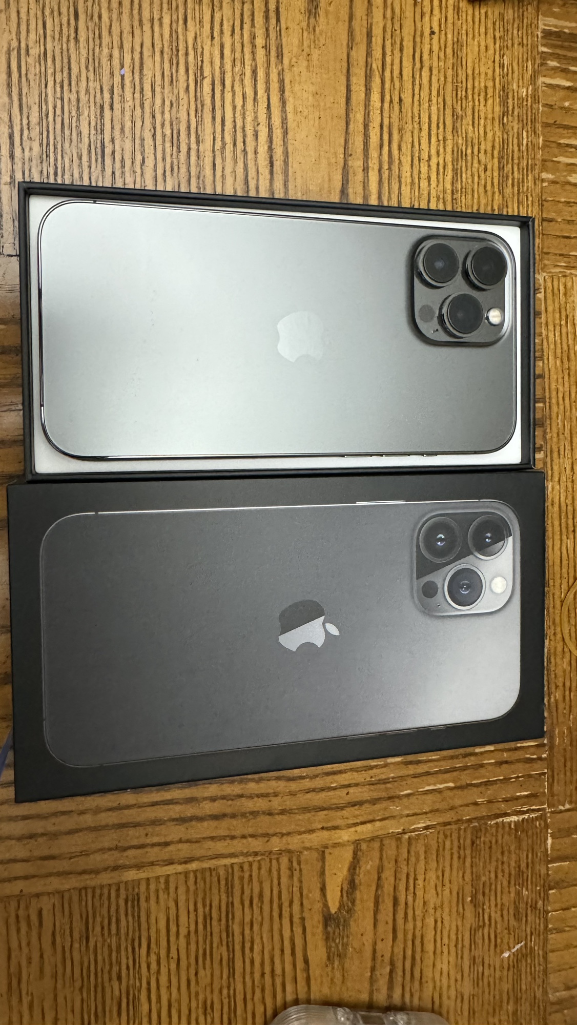 LNIB: iPhone 13 Pro Max 256G black with Apple care+ until Sept
