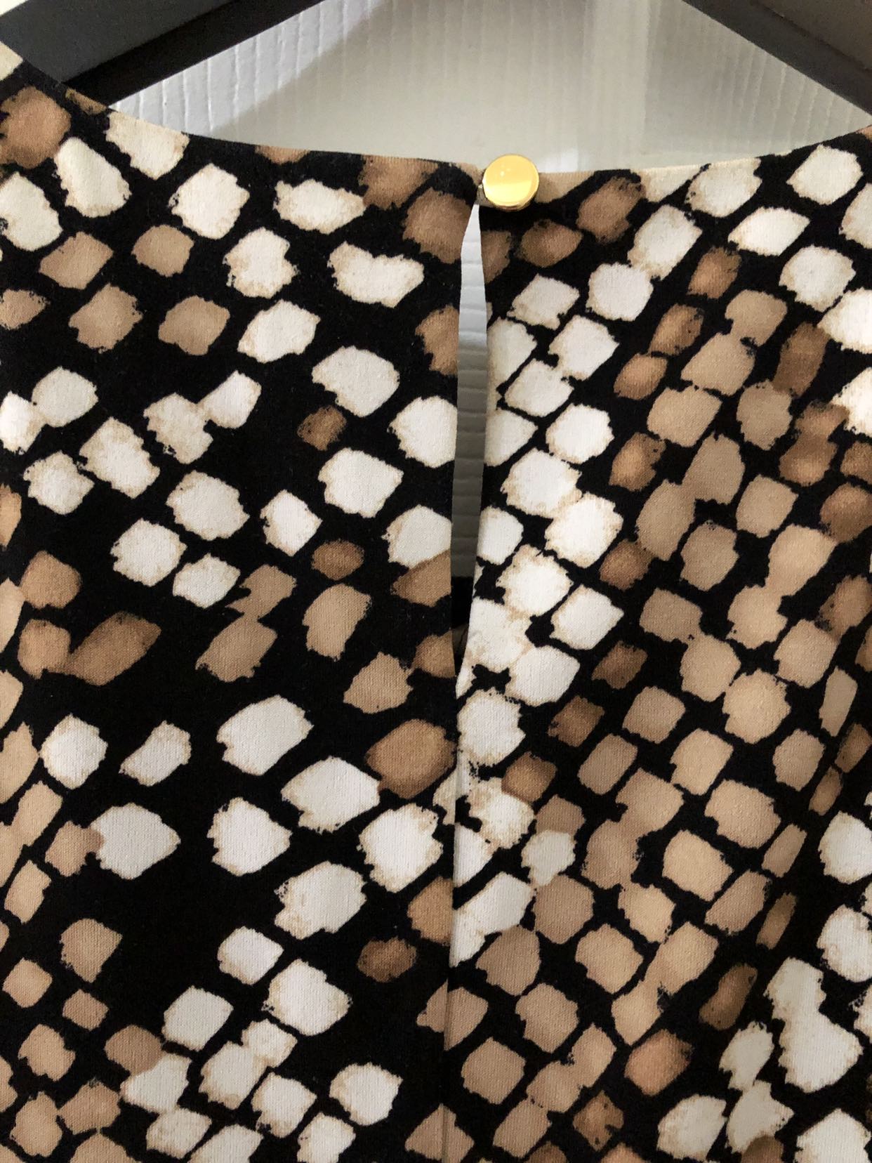 Calvin Klein Printed sleeveless blouse. Orig cost $55.00 image indicator(4)