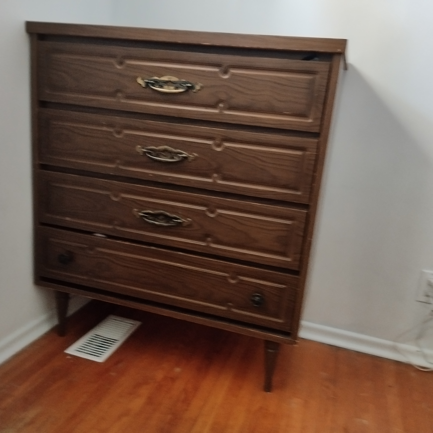Dresser