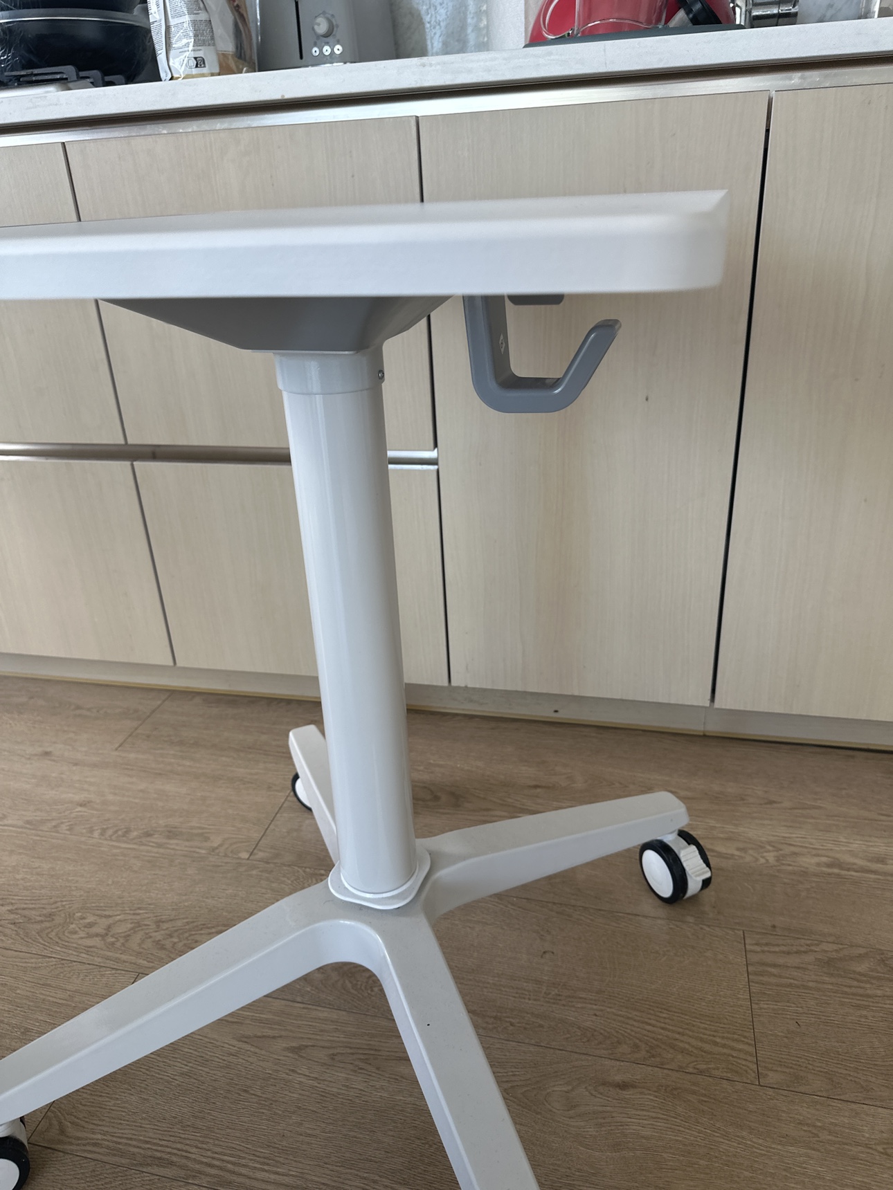 Standing desk, adjustable height with wheels,cup holder - photo 3