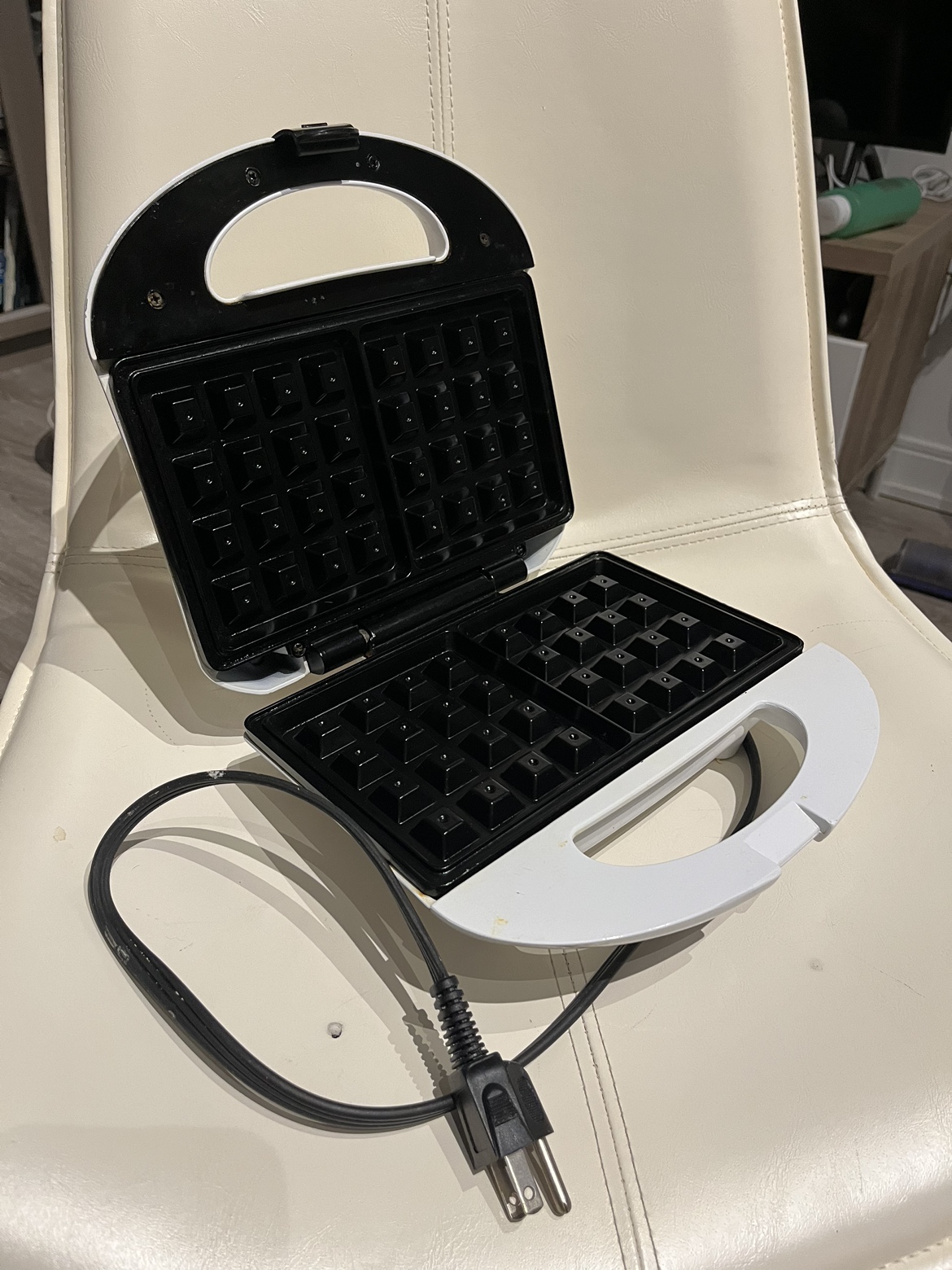 Waffle machine