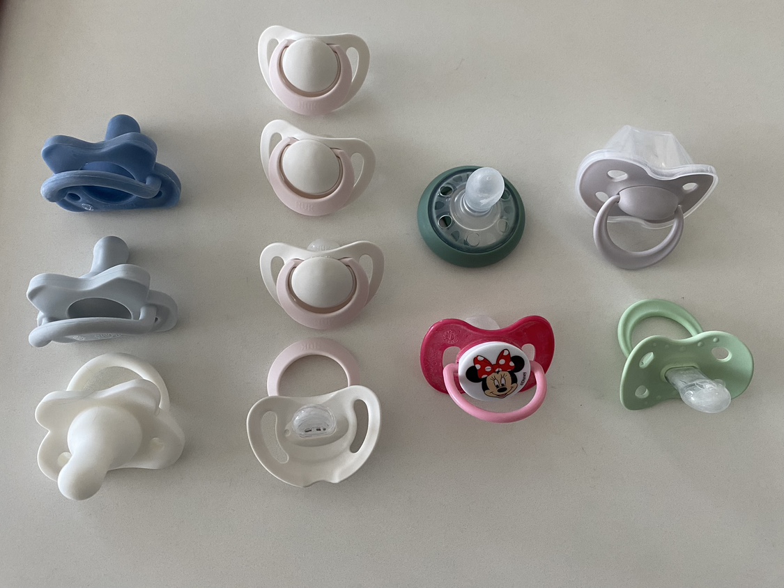 Baby Pacifiers / Soothers
