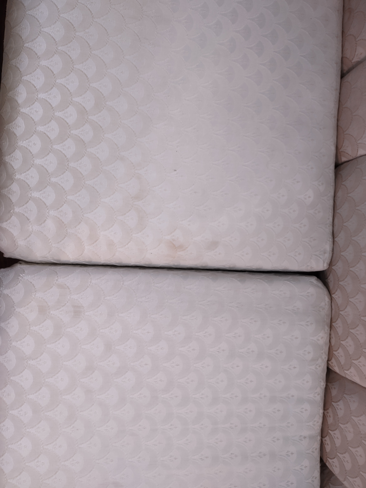 Free couch - photo 2