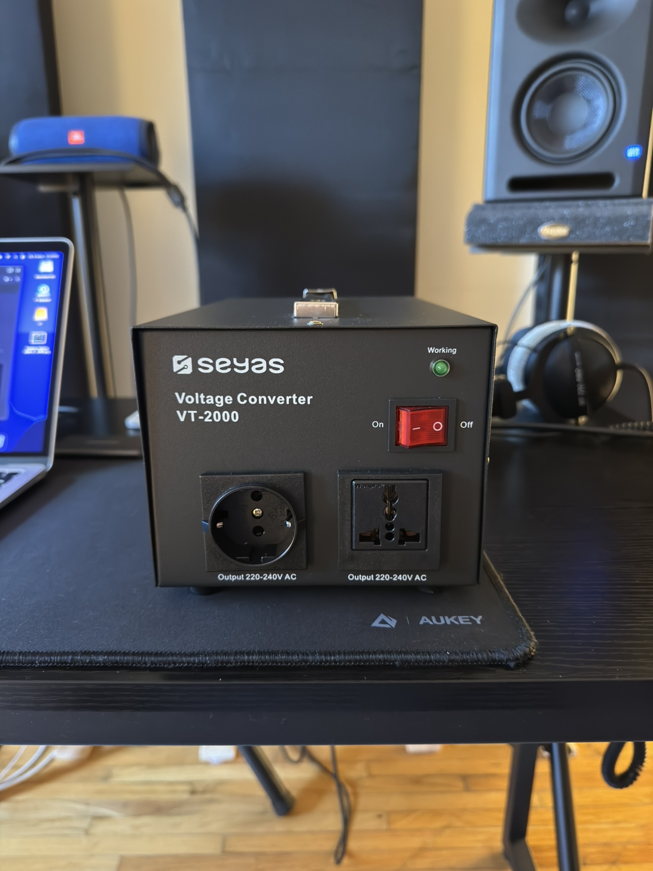 SEYAS voltage converter 1500w