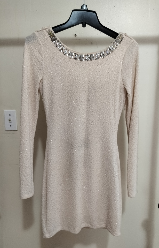 Taupe Long Sleeve Sparkly Dress. Size M ⚽