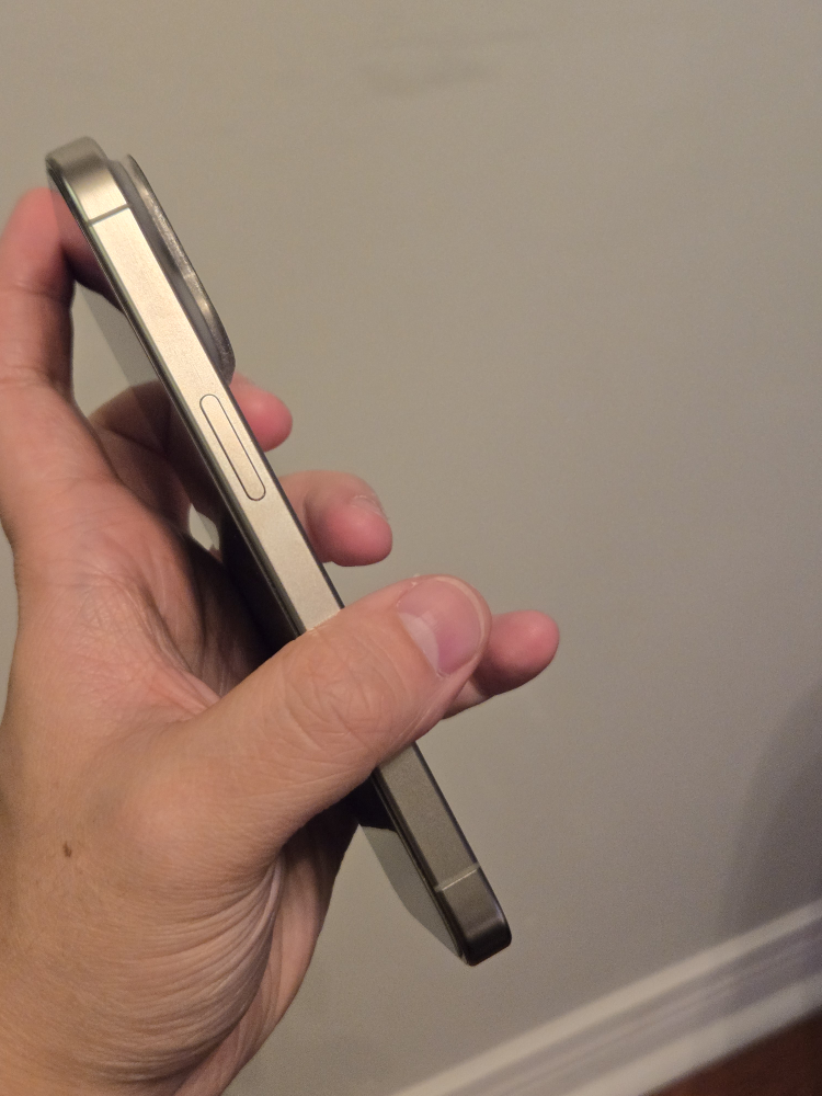 iPhone 15 Pro 256GB Natural Titanium - photo 3