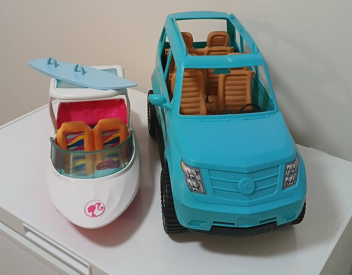Barbie speed boat/ Suv thumbnail
