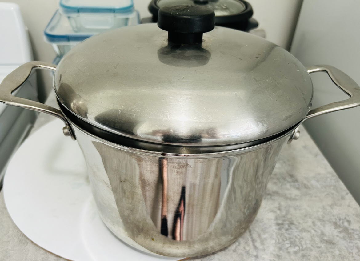 FREE Kitchen Pots