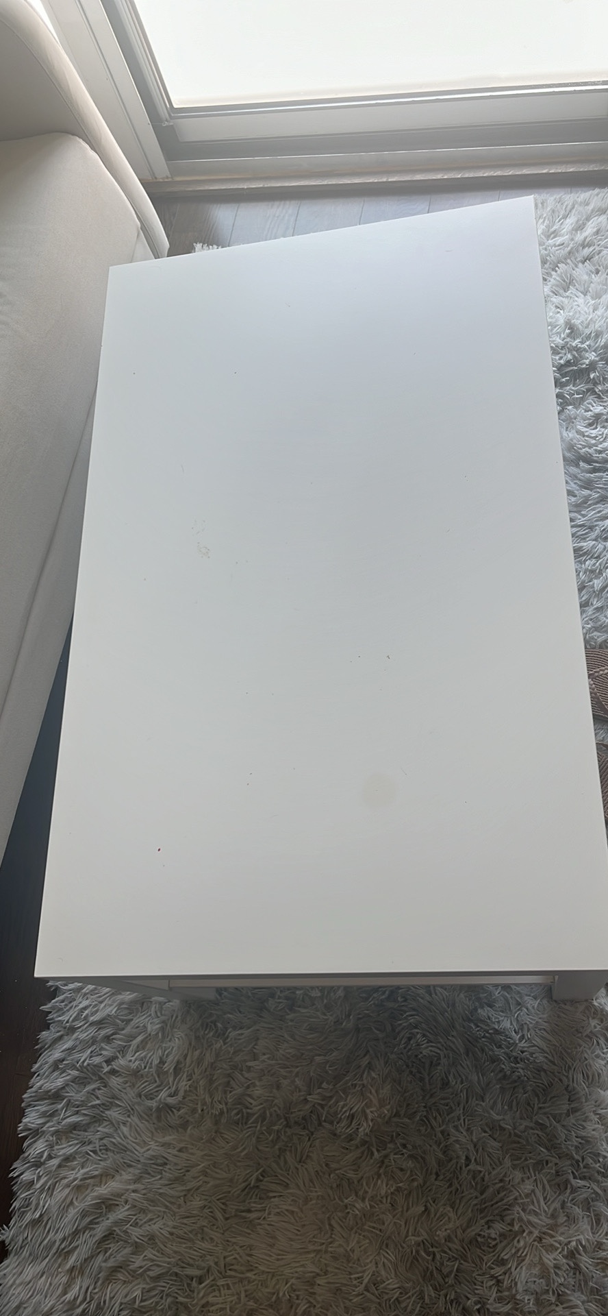 White coffee table - photo 4