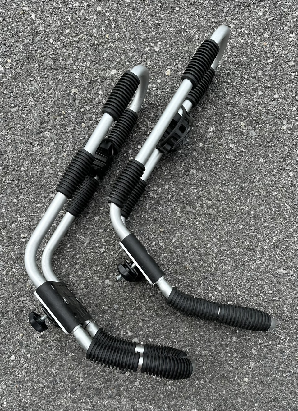 Kayak roof rack j-bars