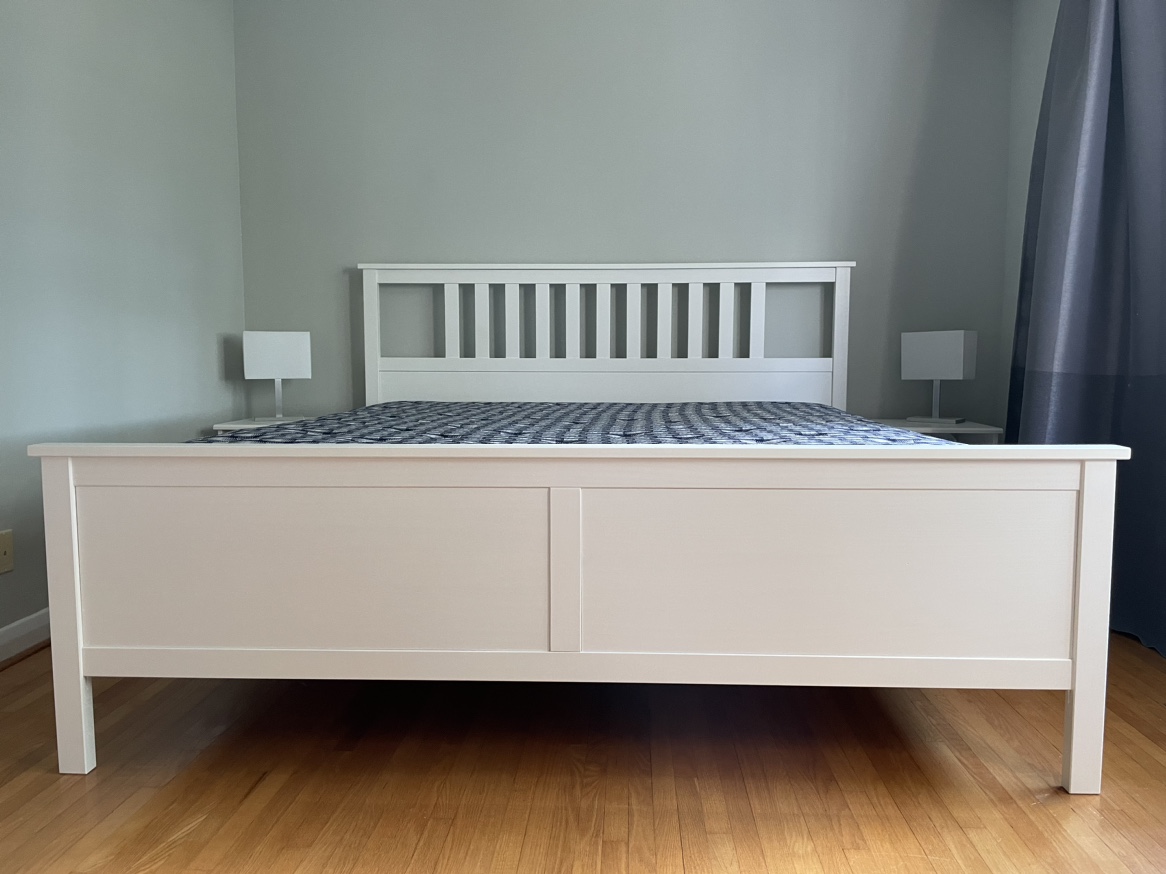 Moving Sale/ IKEA Hemnes King bed white + mattress image indicator(4)