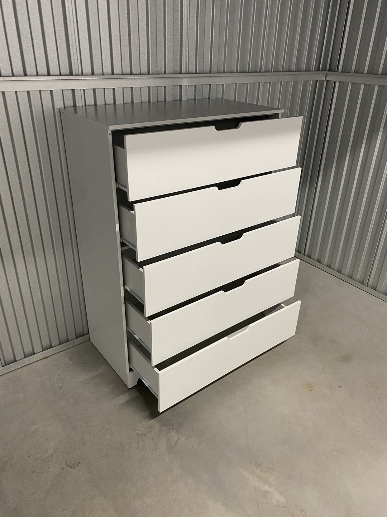 Brand new white 5 drawer dresser (delivery available) image indicator(7)