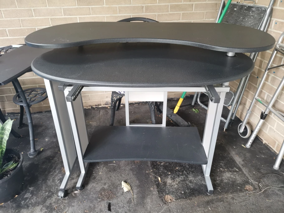 computer desk - photo 2